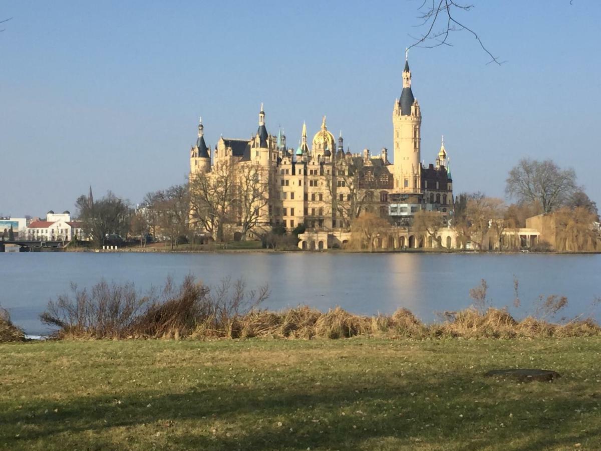 Schlosspark Residenz Schwerin  Exterior photo